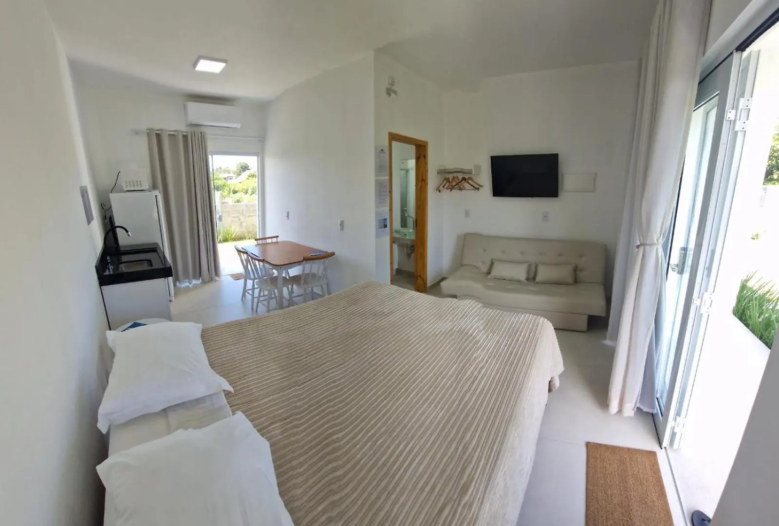 Apartahotel Palo Santo - Praia Do Rosa Brasil